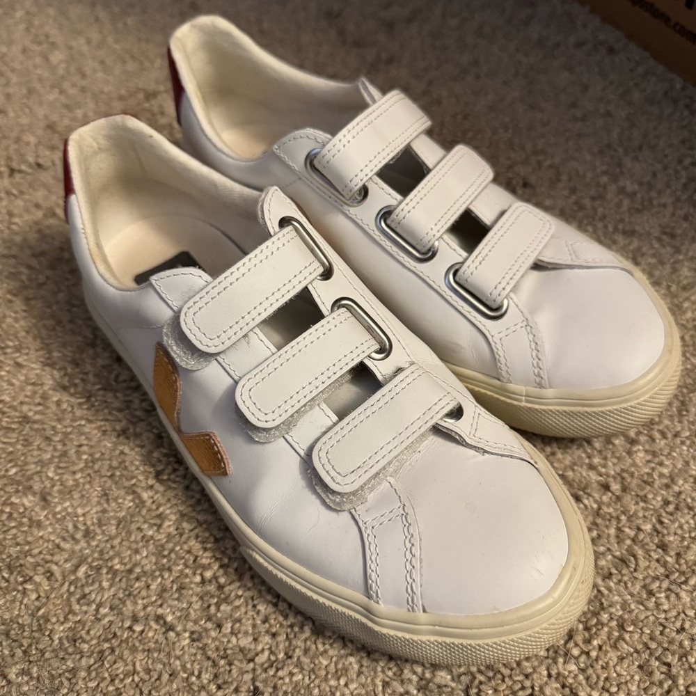 Barely Worn Veja Red & Pink